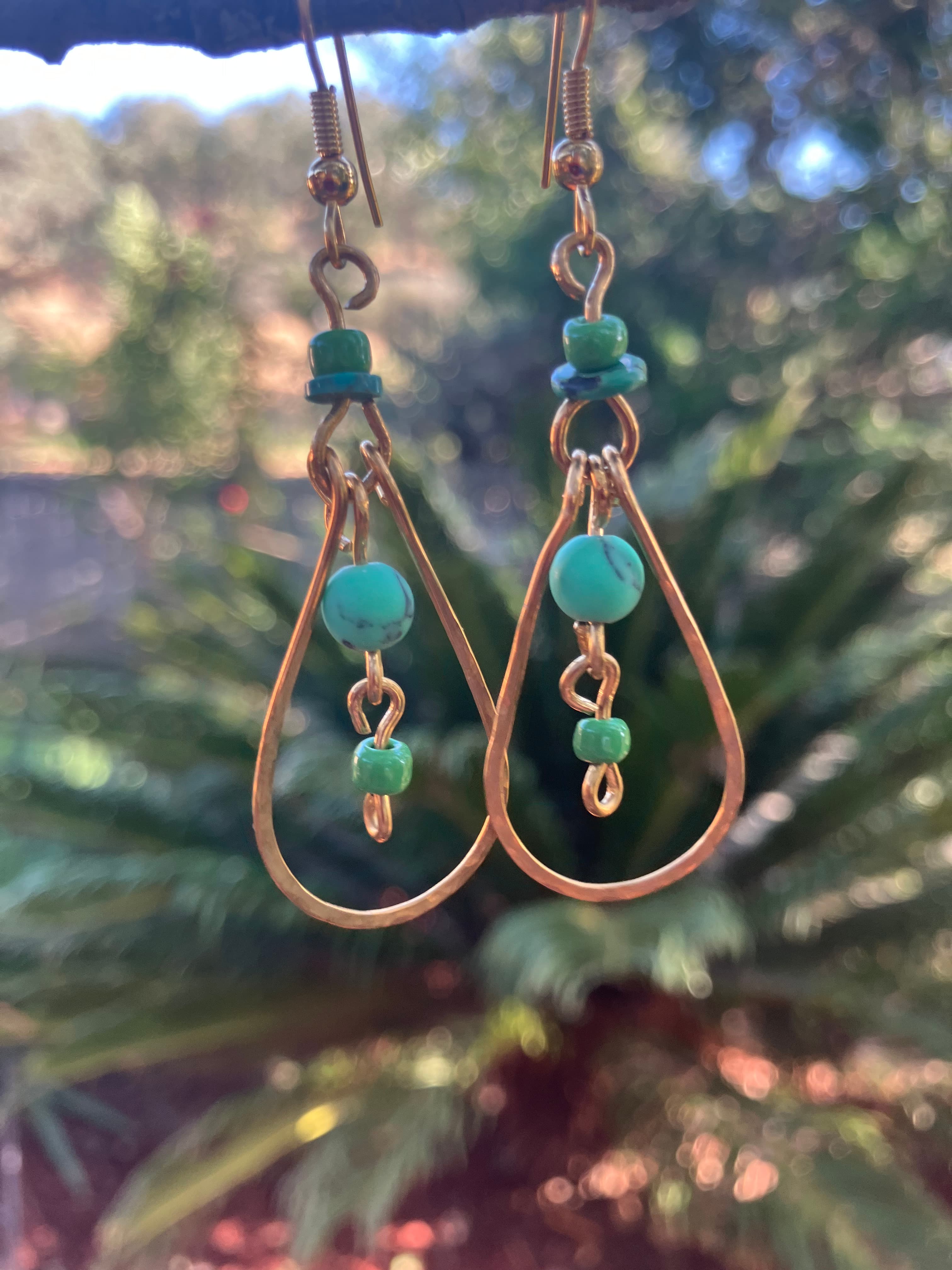 #14JG Copper green bead hat earrings