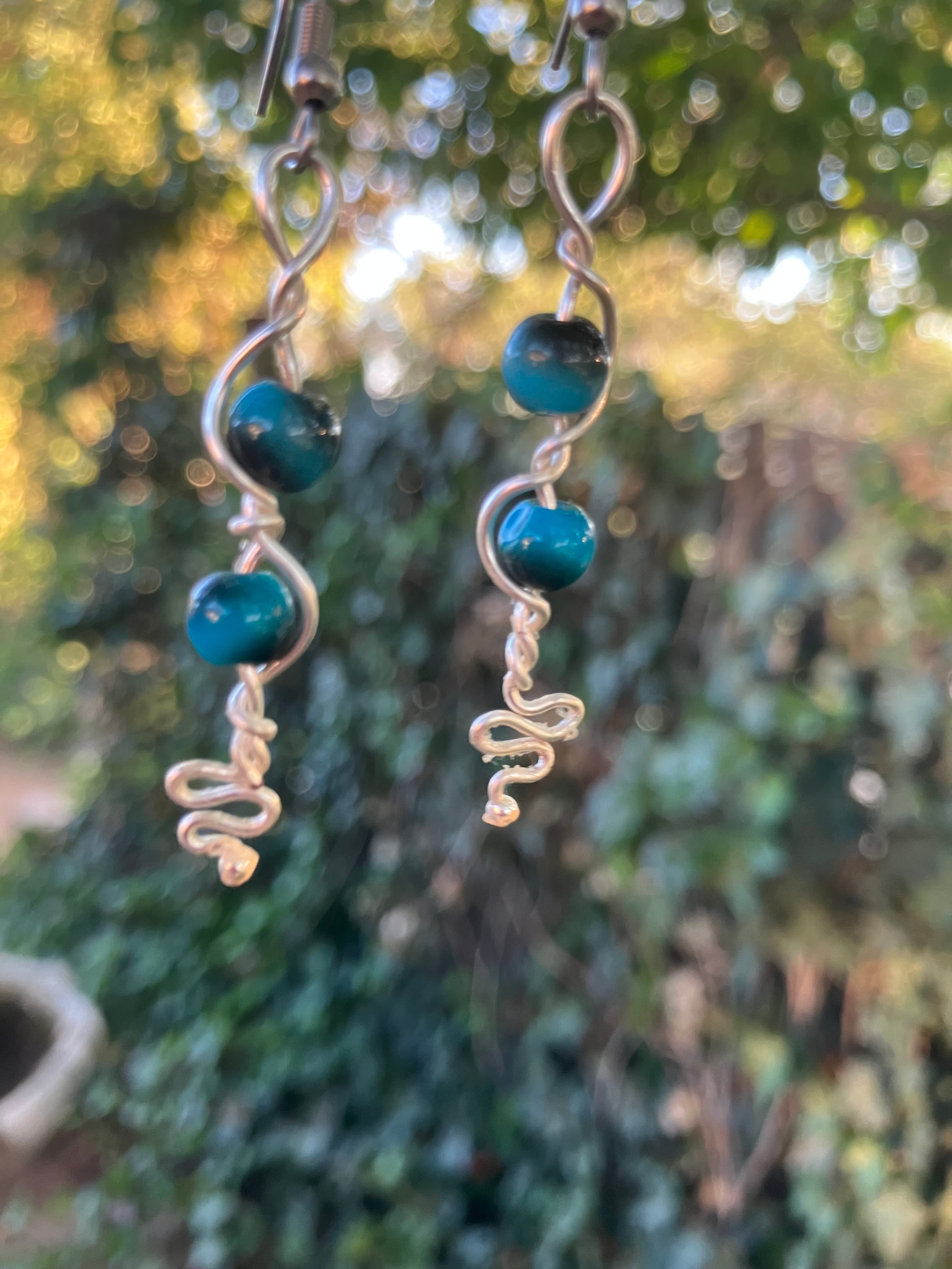 #5JG Silver, 2 Bluegreen beads